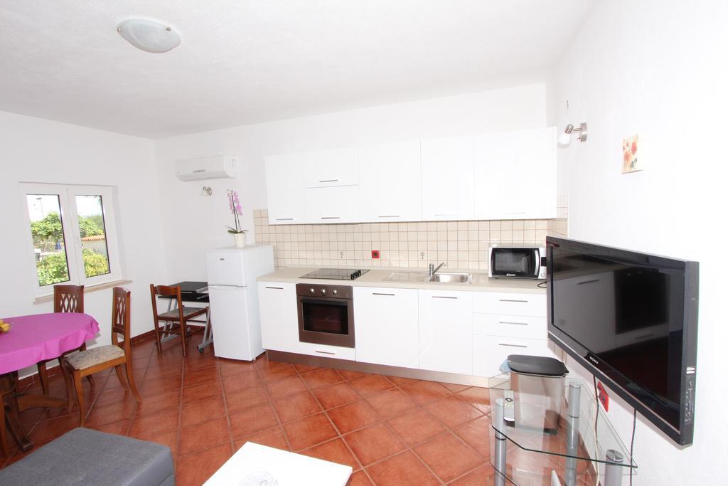 Apartment Olga ロヴィニ エクステリア 写真